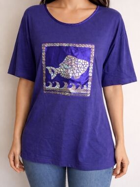 Purple Graphic Hologram Fish Tee - Women Tops EZL Vintage 1X Artsy